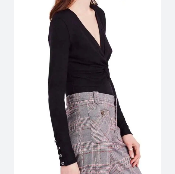 Free People All Types Of Twisted Top - Picture 2 of 10